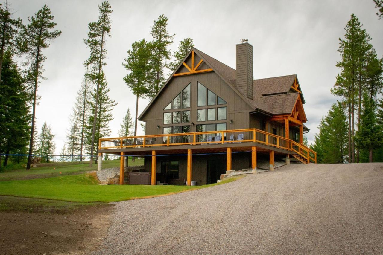 Glacier Homestead Coram Экстерьер фото