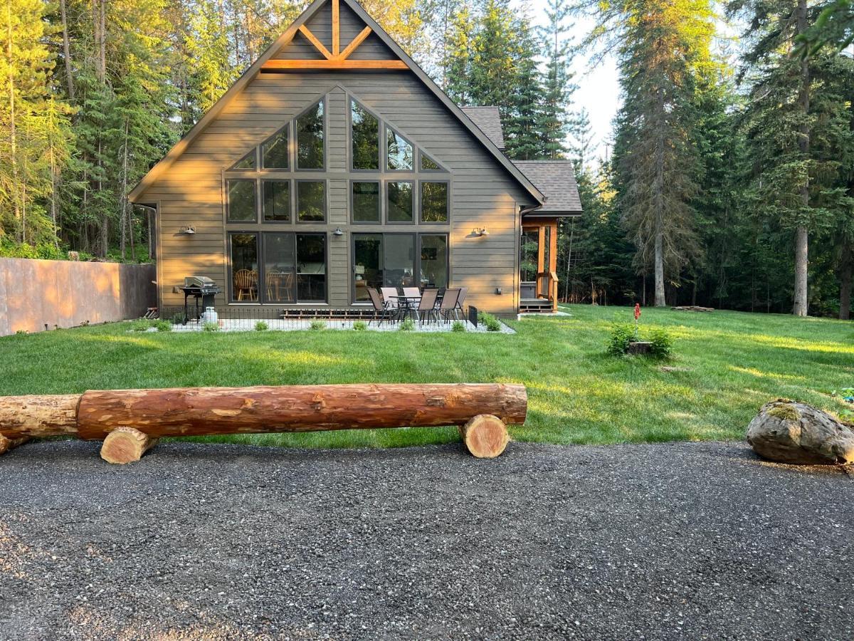 Glacier Homestead Coram Экстерьер фото